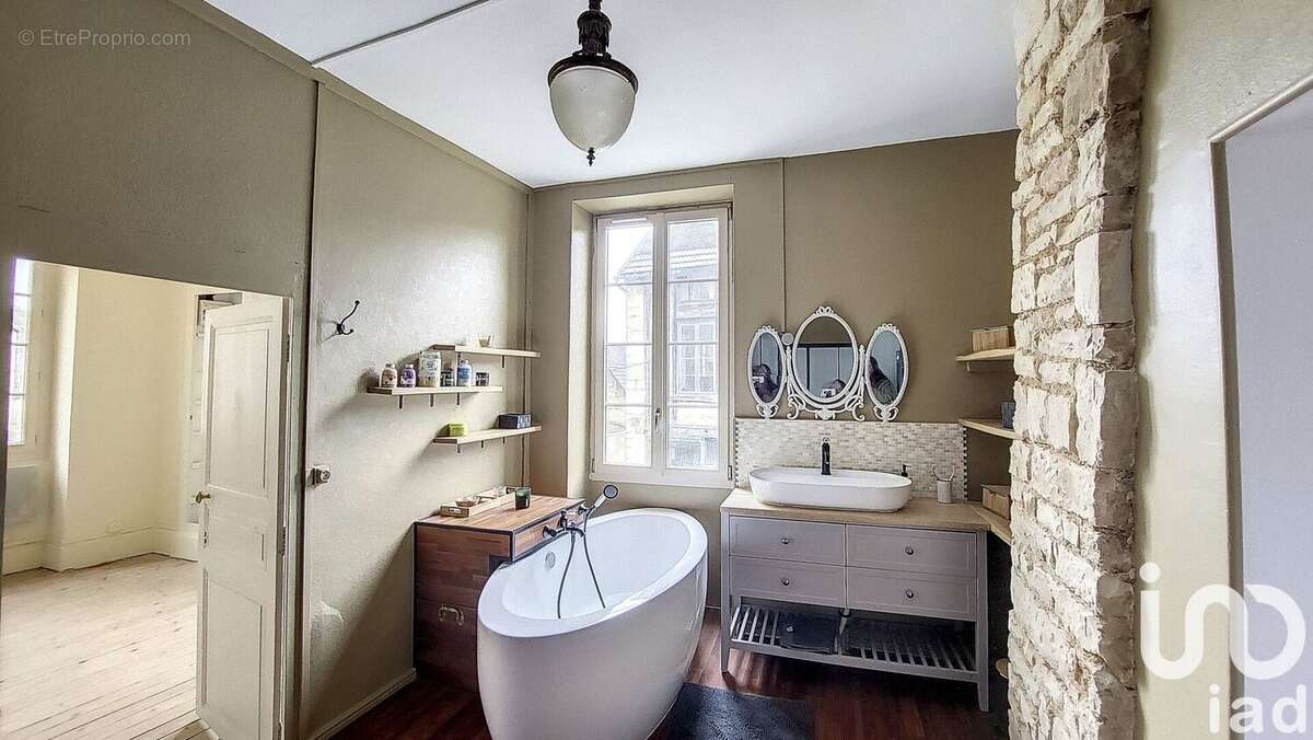 Photo 8 - Maison à SAINT-MARTIN-SUR-ARMANCON