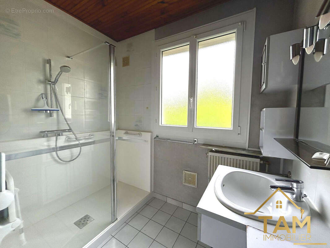 Maison à SAINT-CYR-L&#039;ECOLE