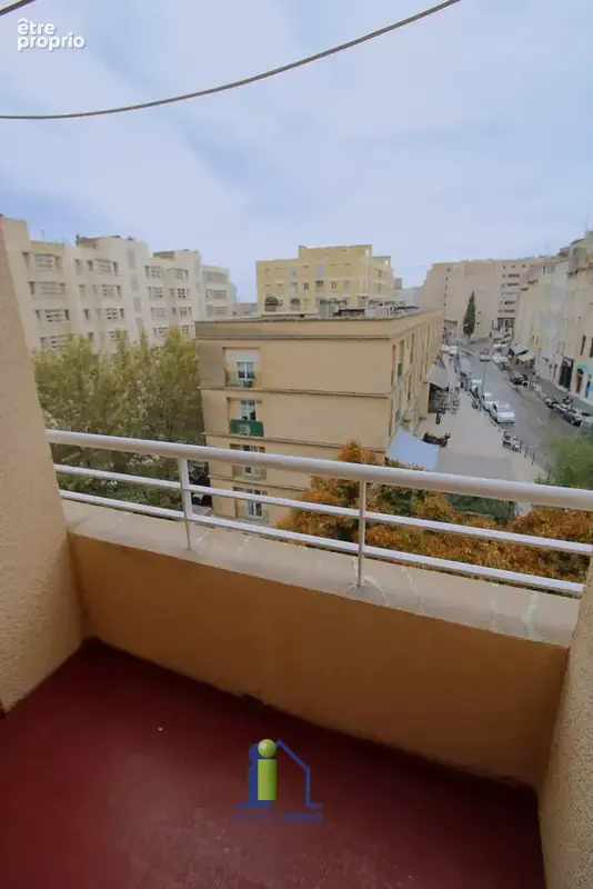 Appartement T3 avec balcons secteur Hôtel de Ville - 13002 Marseille - photo 2