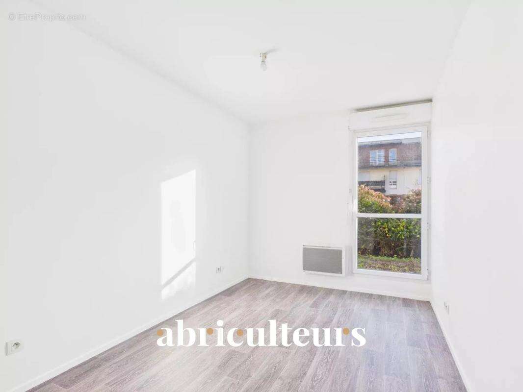 Appartement à SURVILLIERS