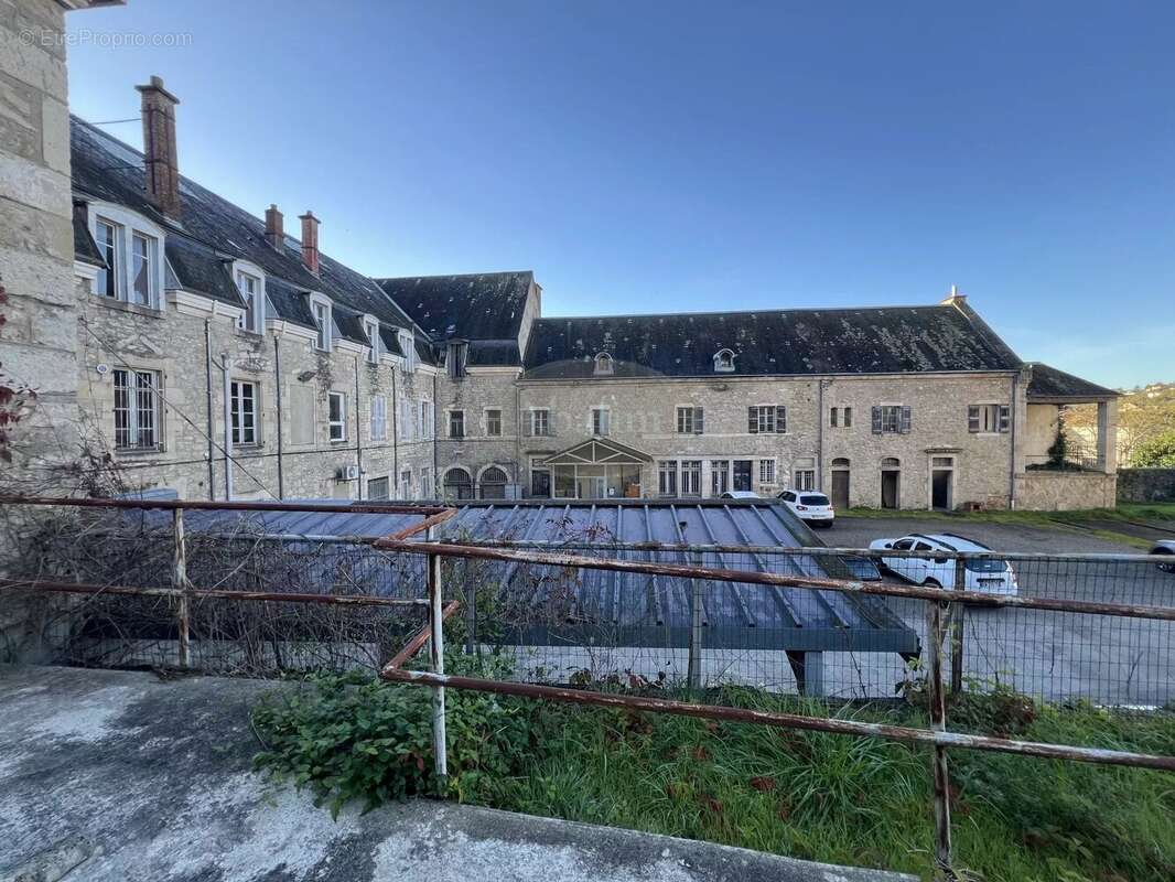 Maison à VILLEFRANCHE-DE-ROUERGUE