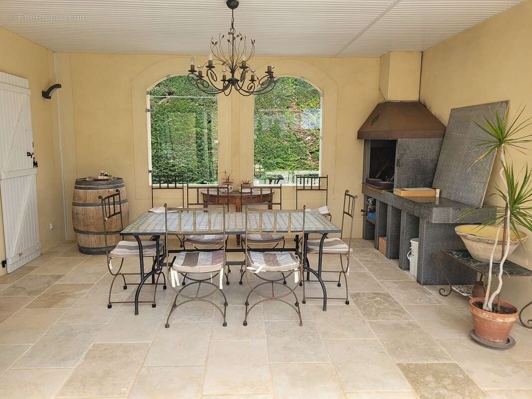 Maison à SAINT-GENIES-DE-FONTEDIT