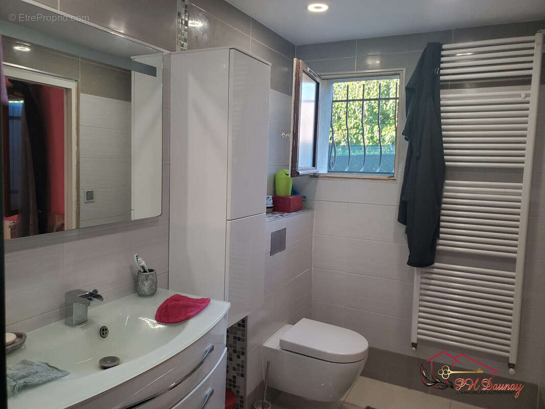 Maison à SAINT-MARTIN-DE-VALGALGUES