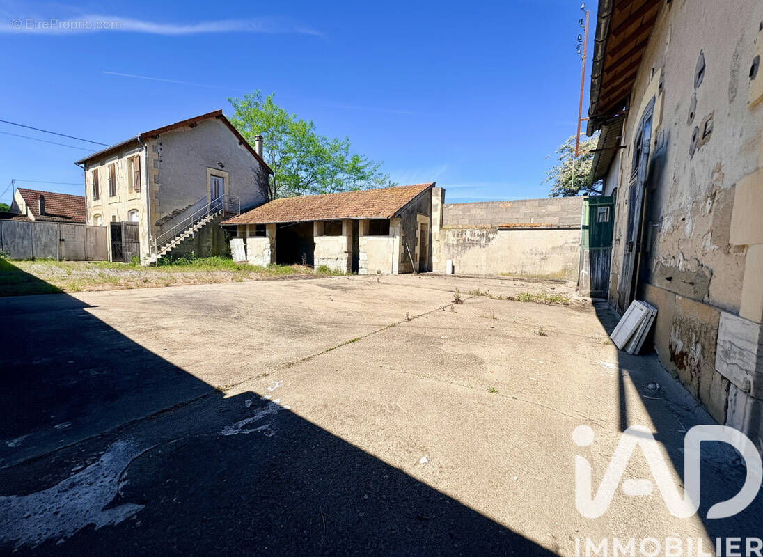 Photo 1 - Maison à SANCOINS