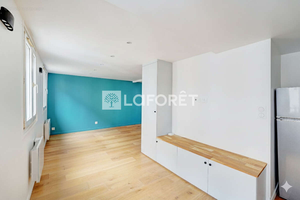 Appartement à PARIS-14E