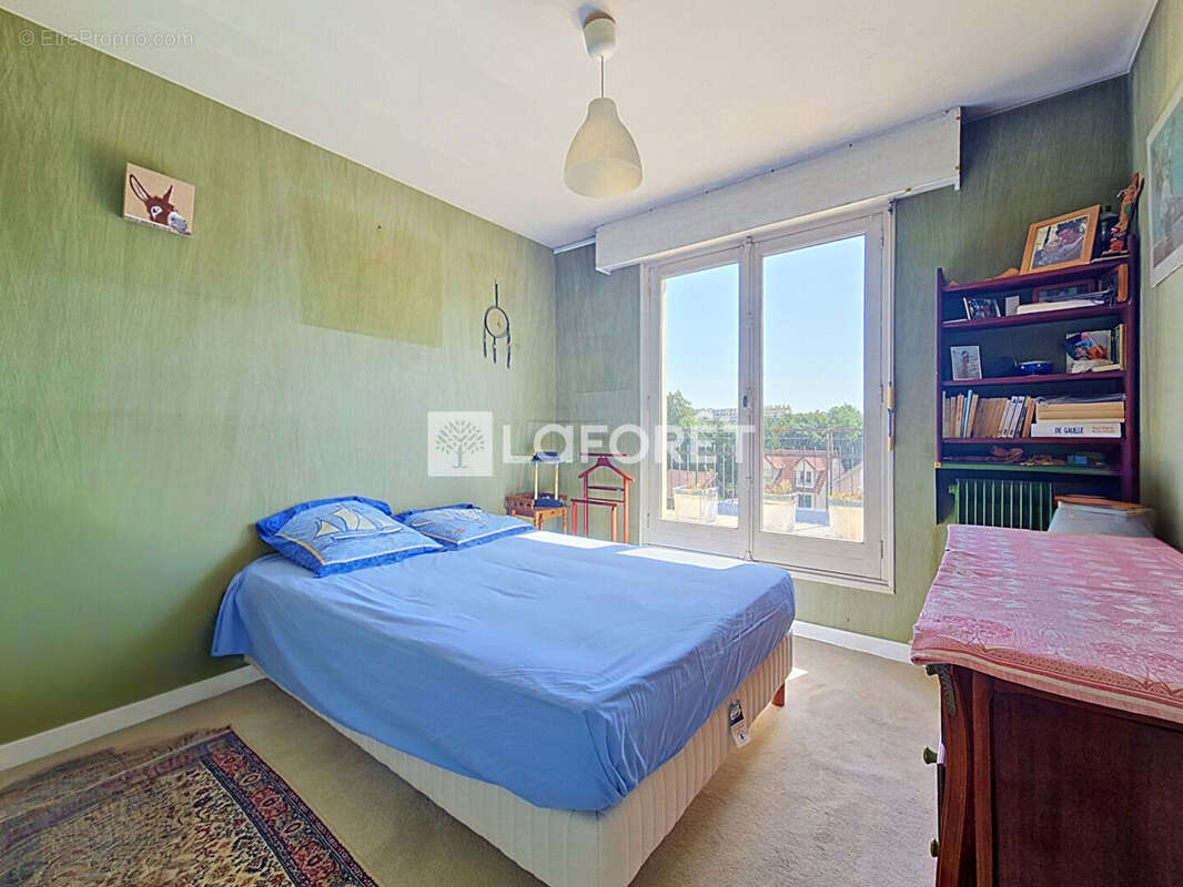 Appartement à BOURG-LA-REINE