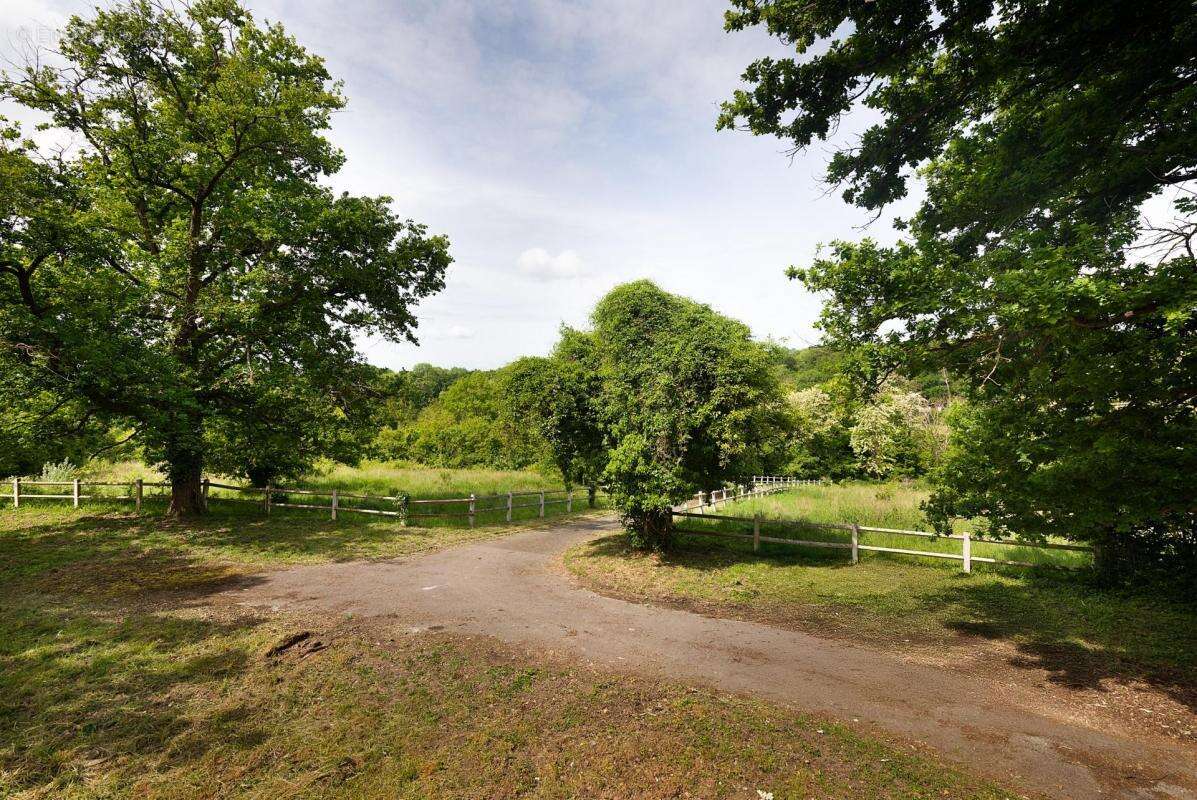 Maison à AUVERS-SUR-OISE