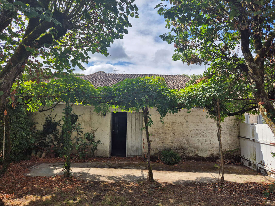 Maison à LE PIZOU