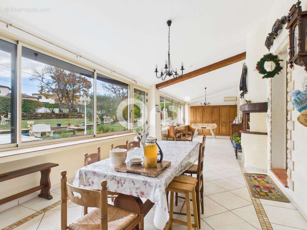 Maison à MONTAUROUX