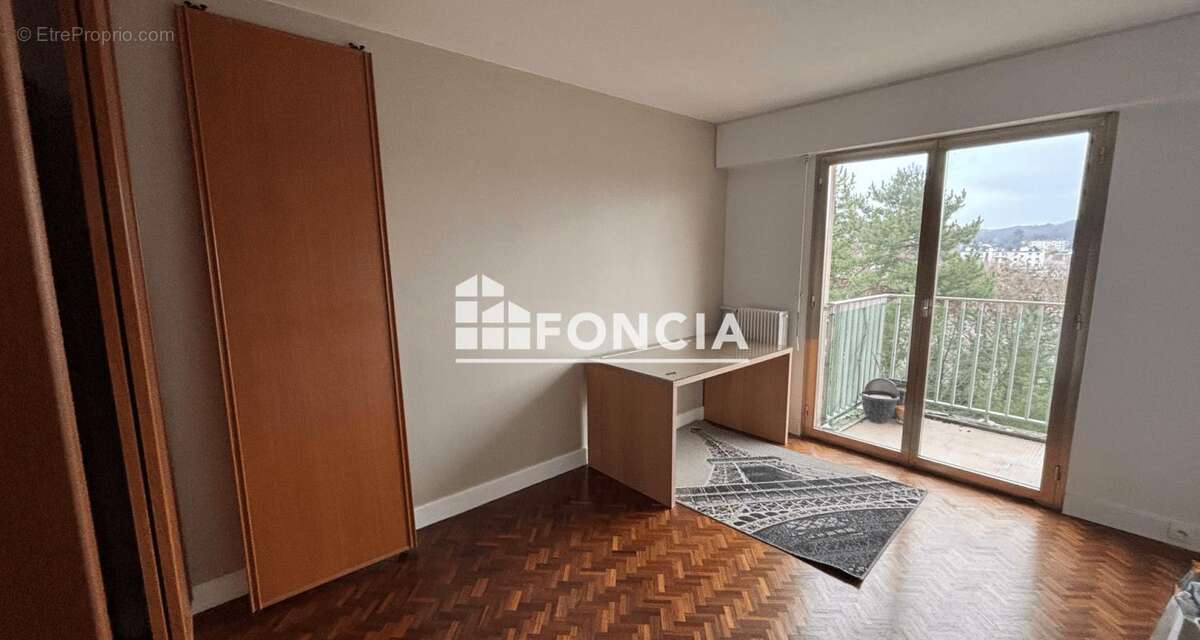 Appartement à VERSAILLES
