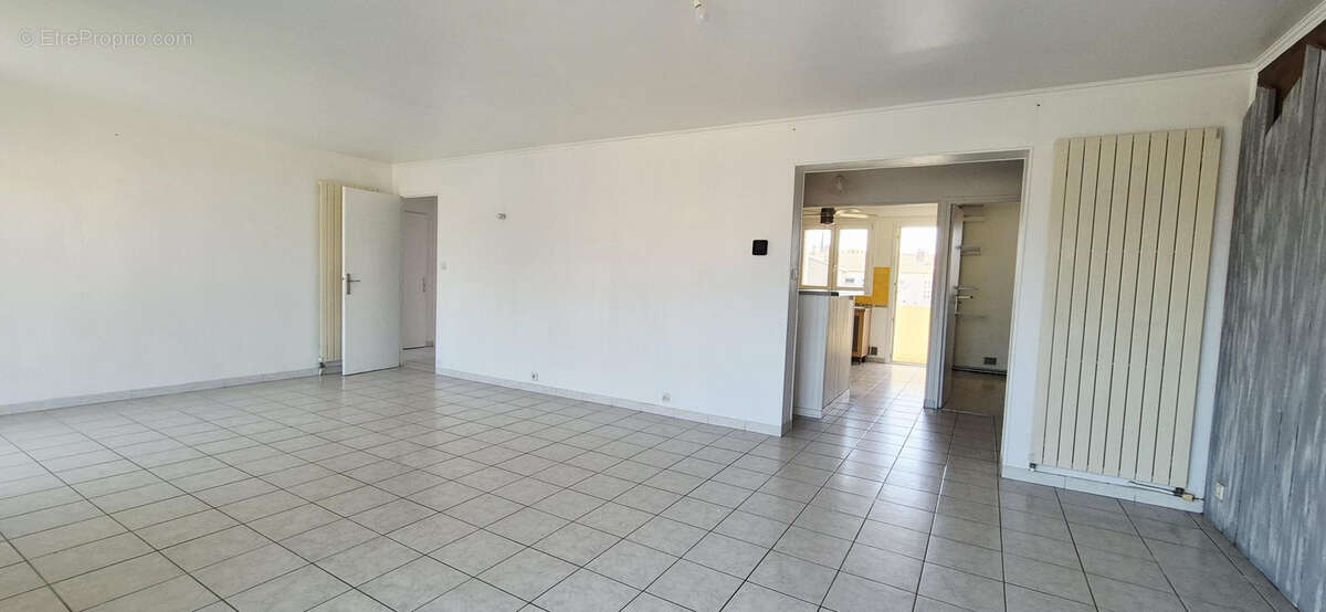 Appartement à LUNEL