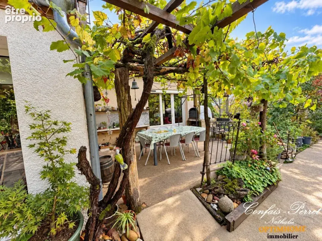 Maison à RAINANS