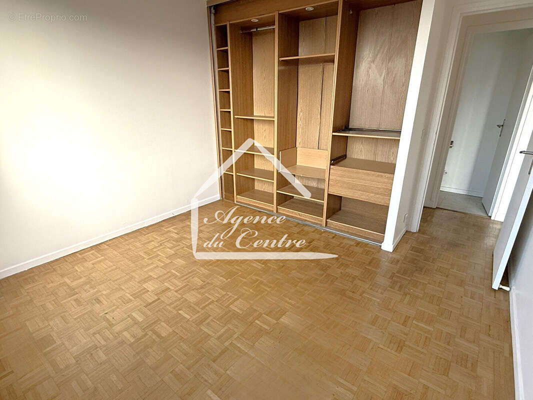 Appartement à L'HAY-LES-ROSES