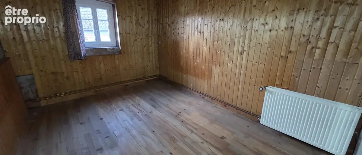 Saales, ancienne maison à rénover, avec dépendance et terrain à l'arrière, beaux espaces. - photo 15