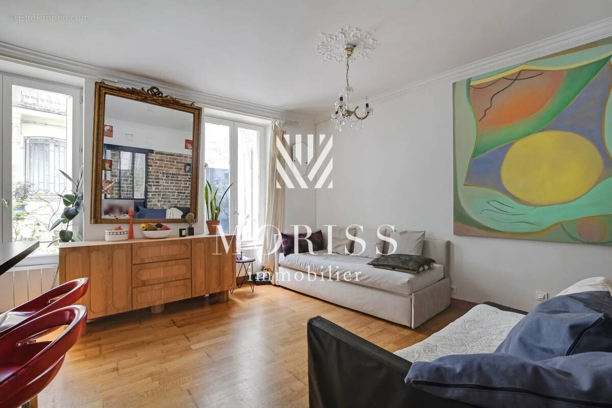 Appartement à PARIS-9E