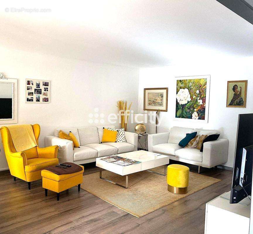Appartement à TASSIN-LA-DEMI-LUNE