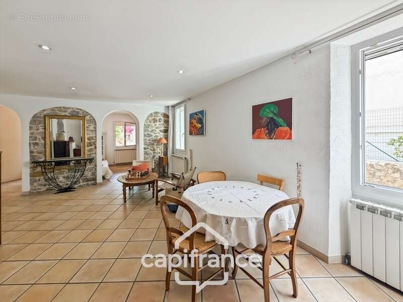 Maison à HYERES
