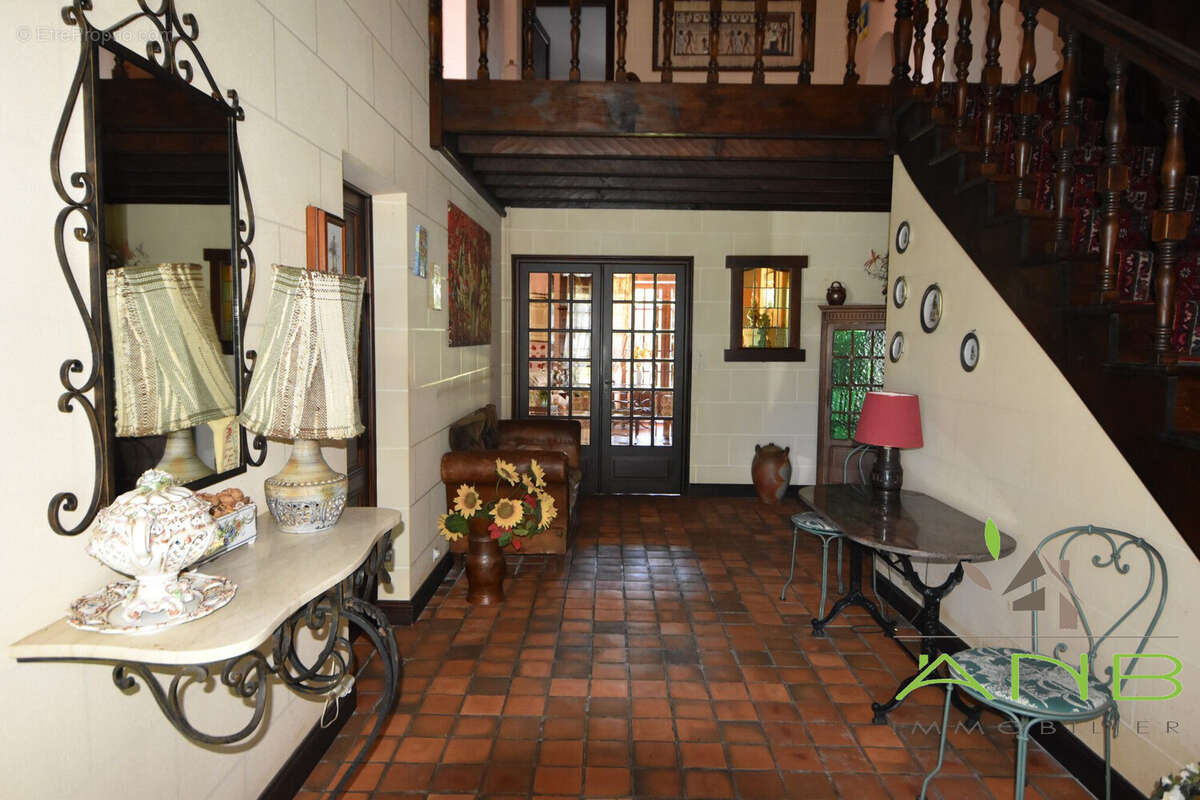 Maison à CHAMPNIERS-ET-REILHAC