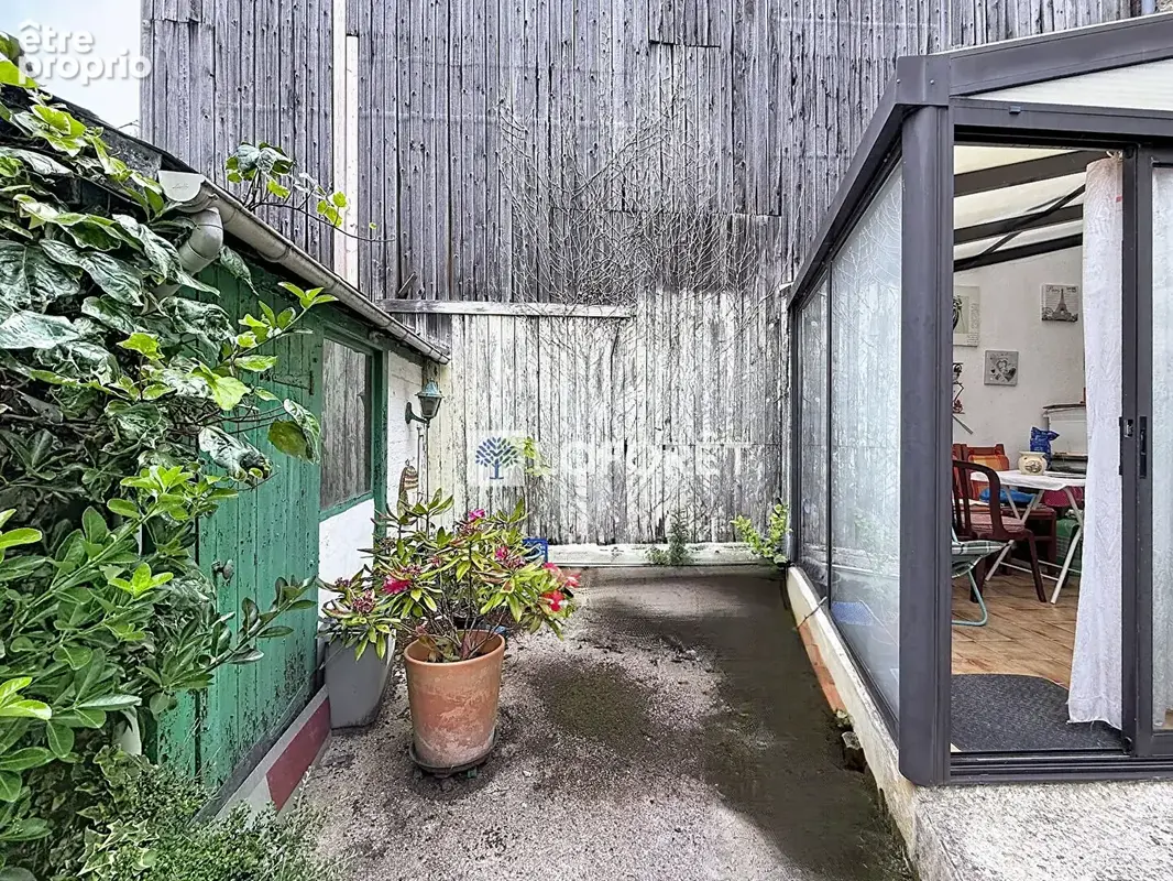 Maison de ville avec cour et dépendance. fécamp centre - photo 7