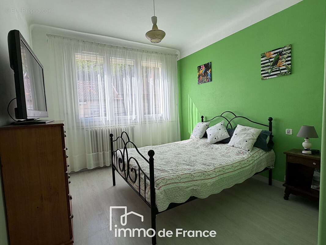 Maison à DECAZEVILLE