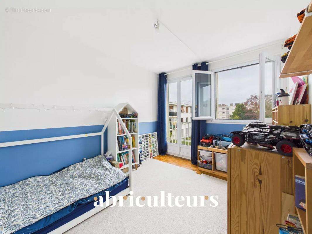 Appartement à CHEVILLY-LARUE