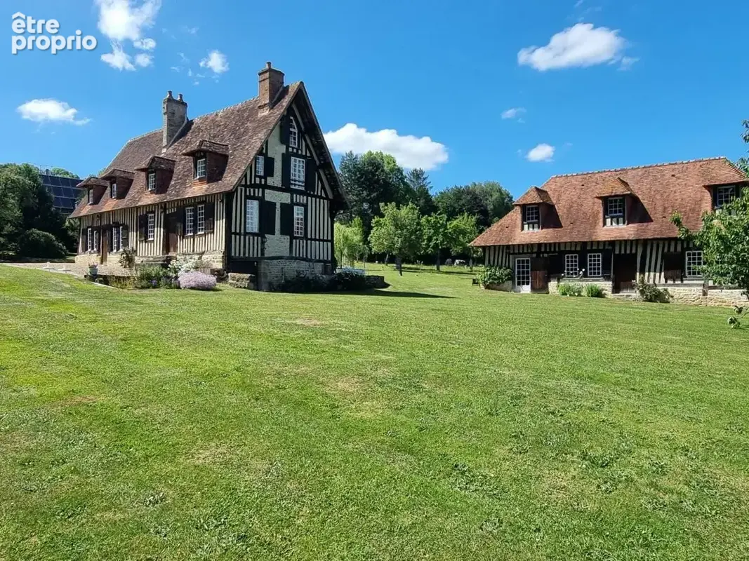 Photo Maison à Pont-L'eveque au prix de 1 095 000€