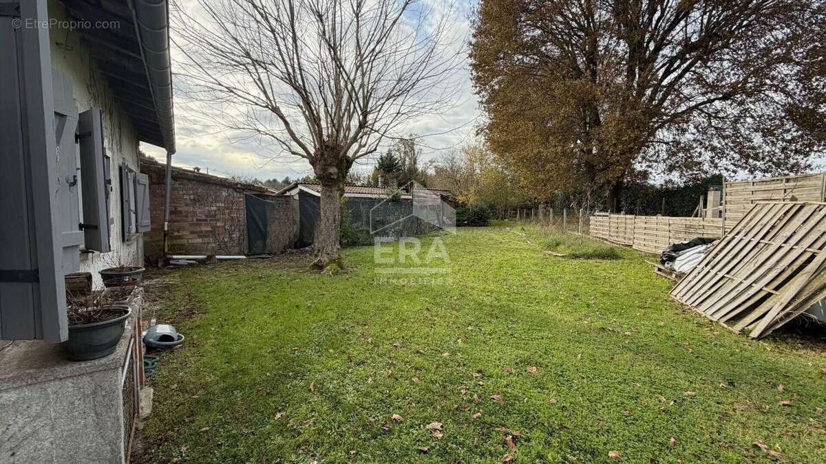 Maison à BELIN-BELIET