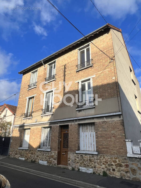 Appartement à EPINAY-SUR-SEINE