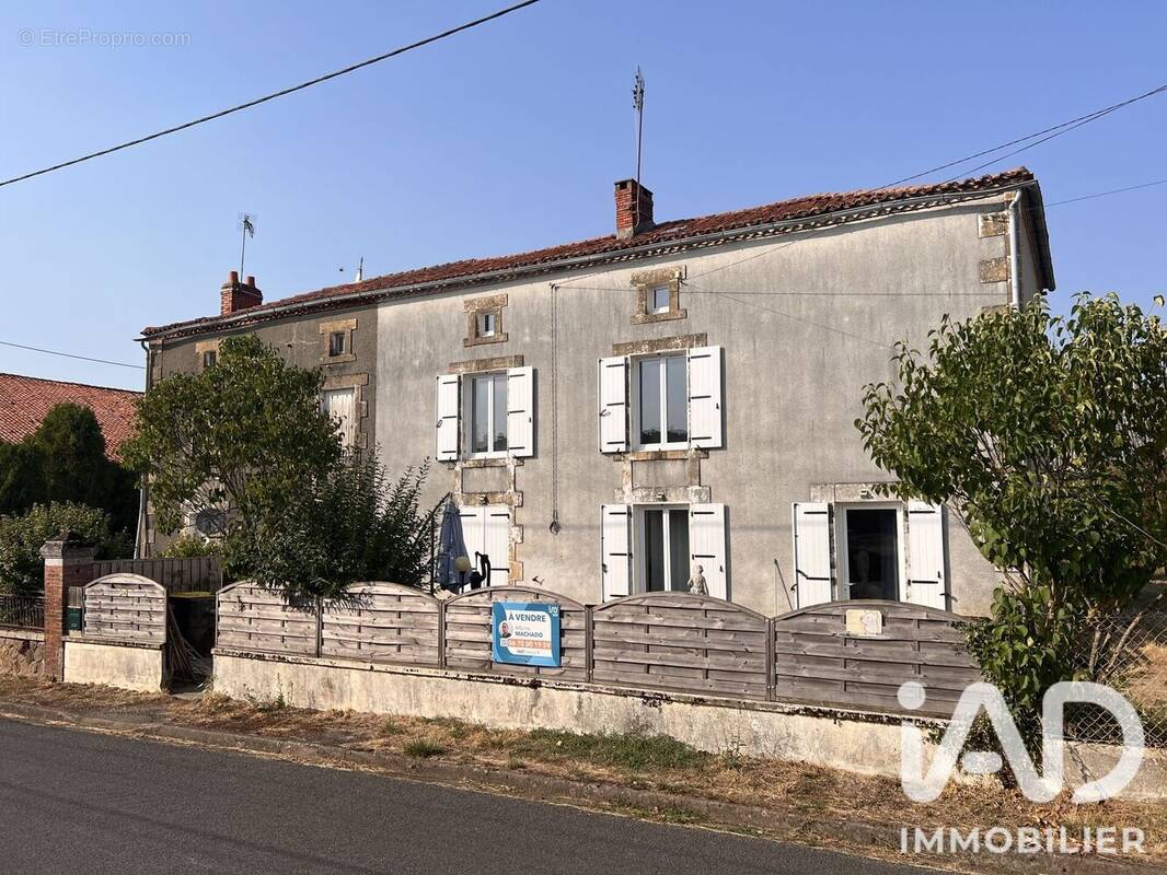 Photo 1 - Maison à ABZAC