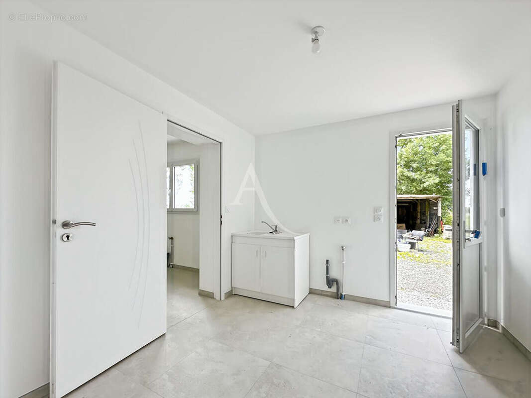 Maison à LE PERRIER