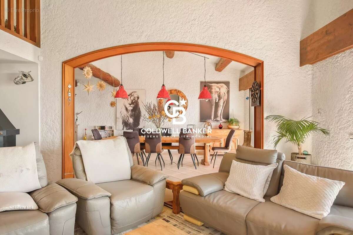 Maison à CARQUEIRANNE