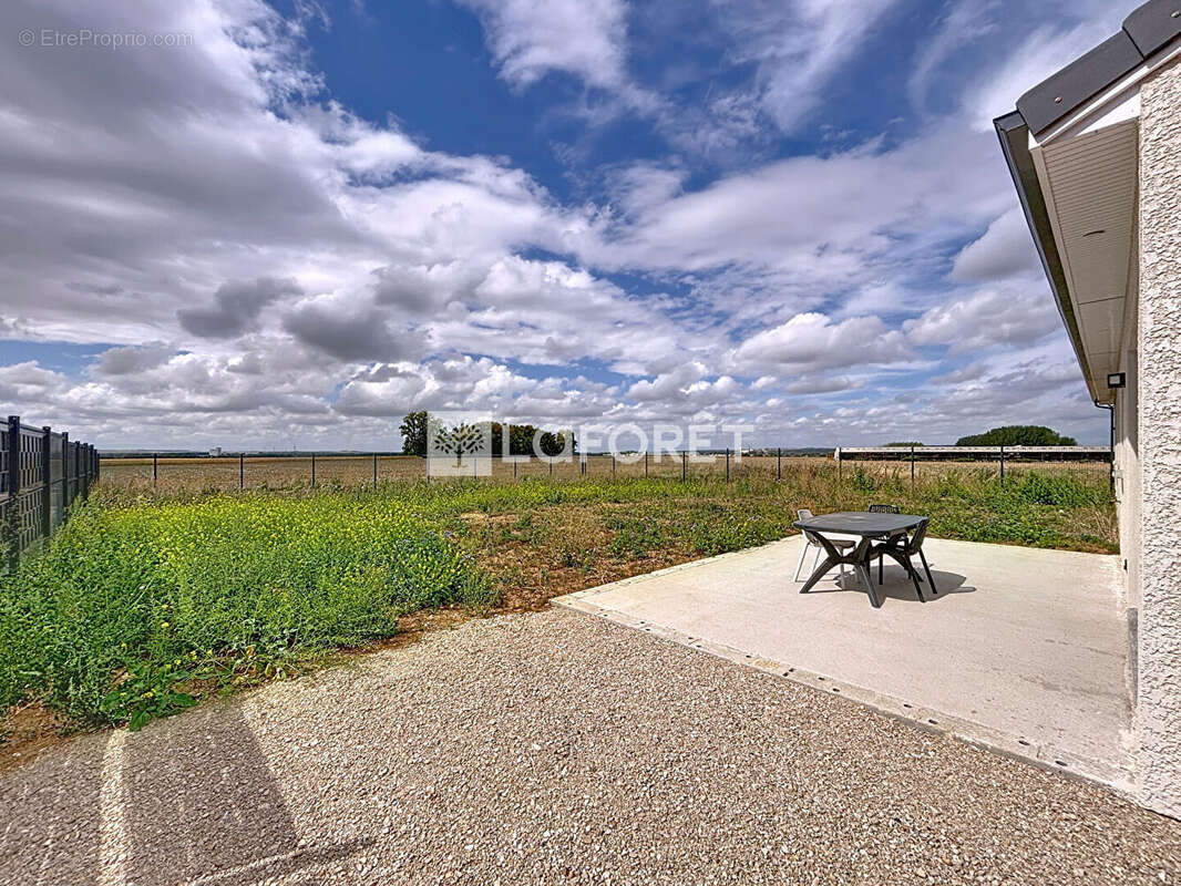 Maison à LUXEMONT-ET-VILLOTTE