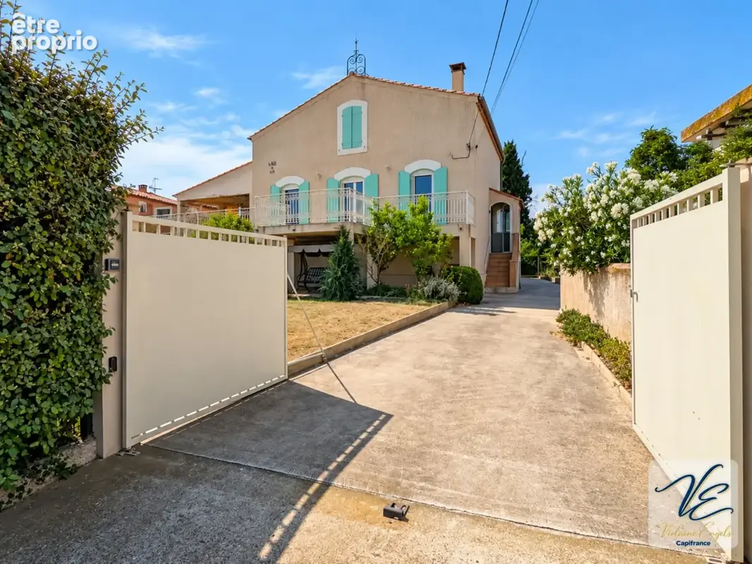 Maison de caractère – 6 chambres, ascenseur, terrasse et vue sur les vignes – villedaigne - photo 11