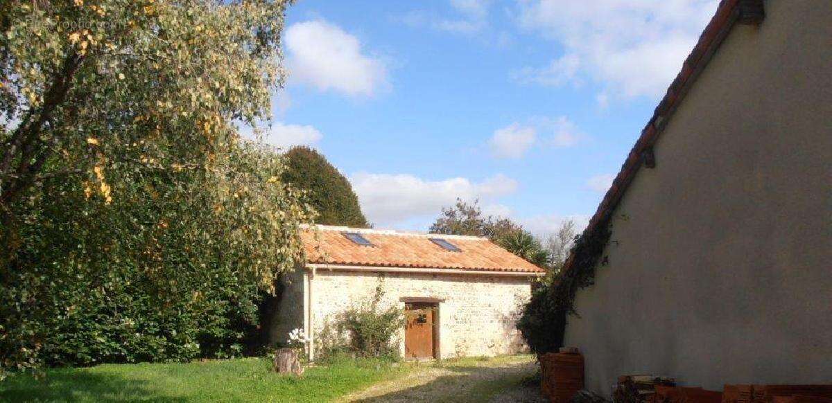 Maison à BLANZAY
