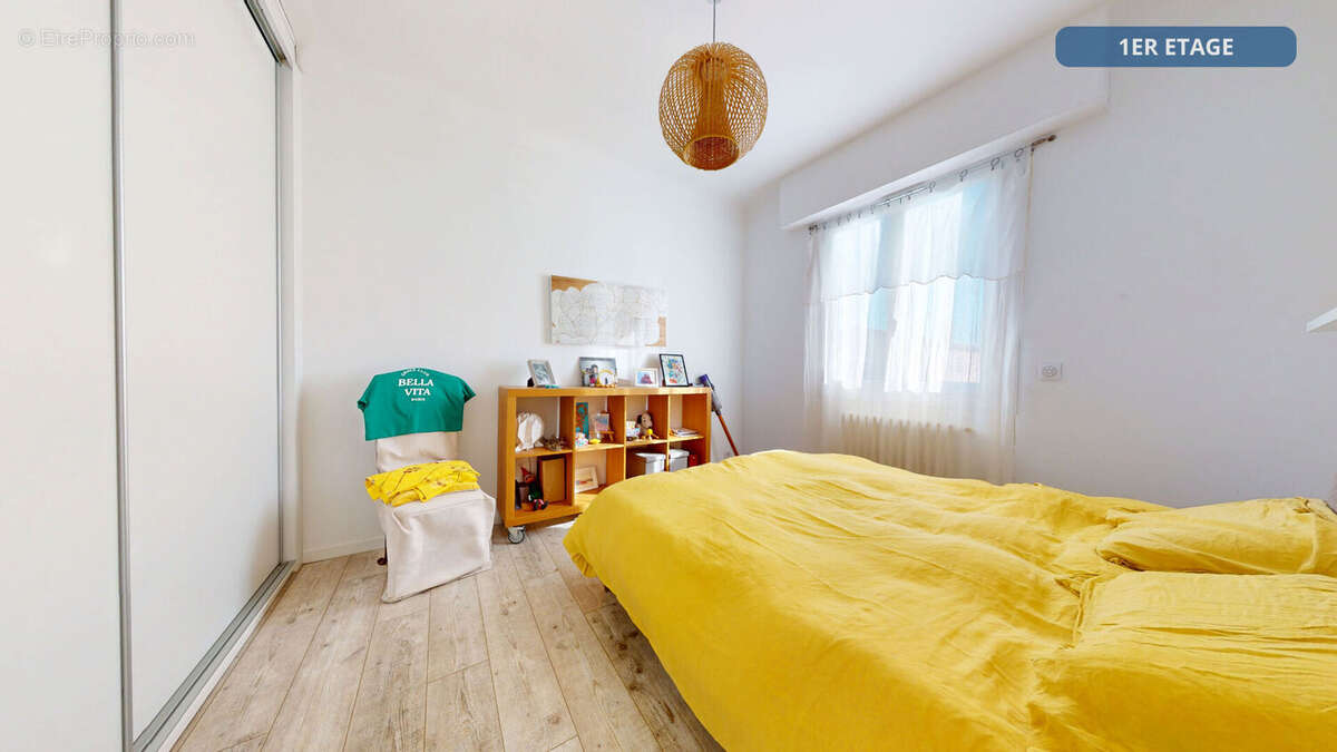 Villeneuve-Loubet, à deux pas du littoral, maison individuelle divisée en 2 beaux appartements - photo 10