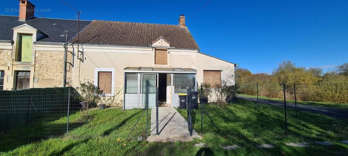 Photo 1 - Maison à LA PEROUILLE