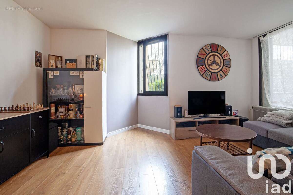 Photo 3 - Appartement à SARTROUVILLE