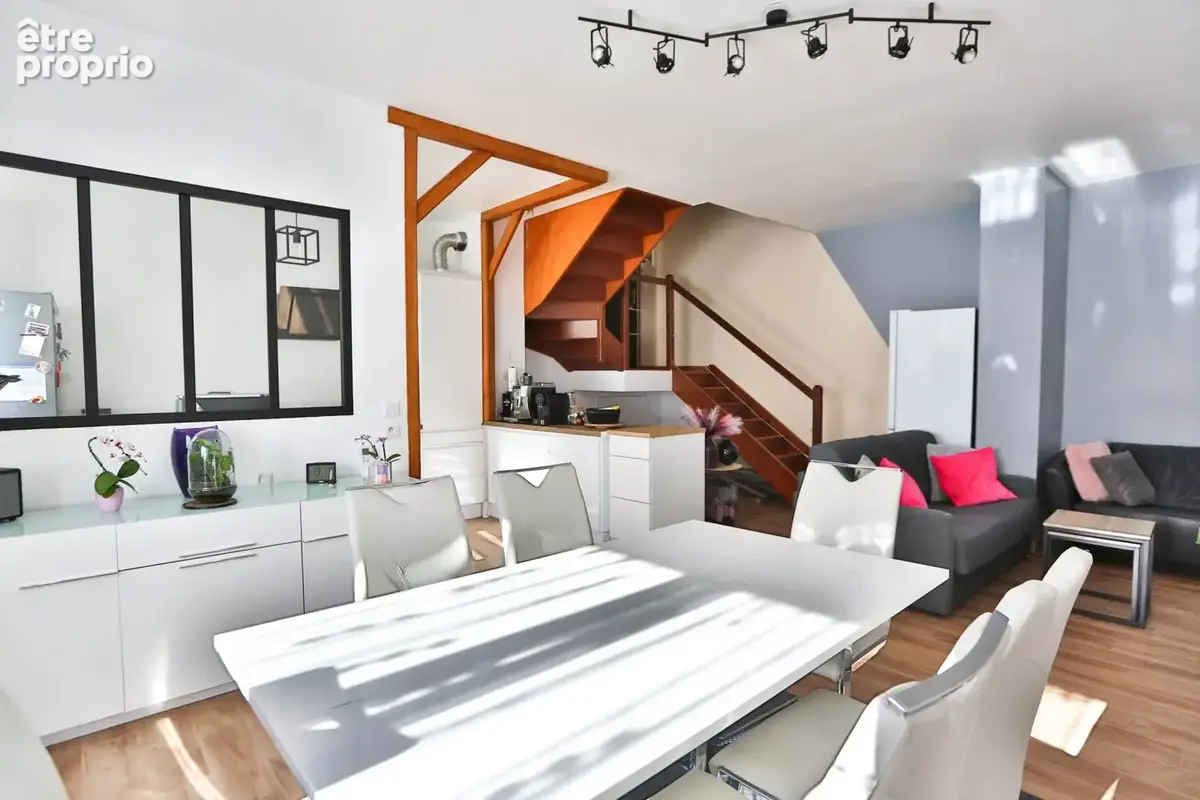 Appartement à PONTAULT-COMBAULT