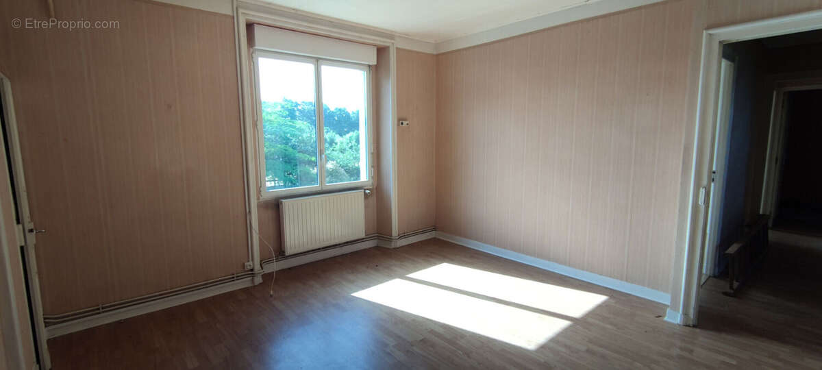 Maison Ercé-prés-Liffré + 2 Logements en location. - photo 7