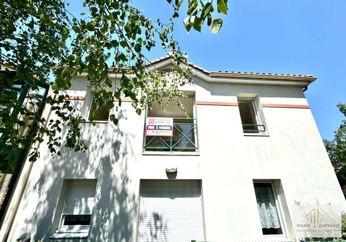 Beau T3 de 63m2 vendu avec garage et place de stationnement - photo 6