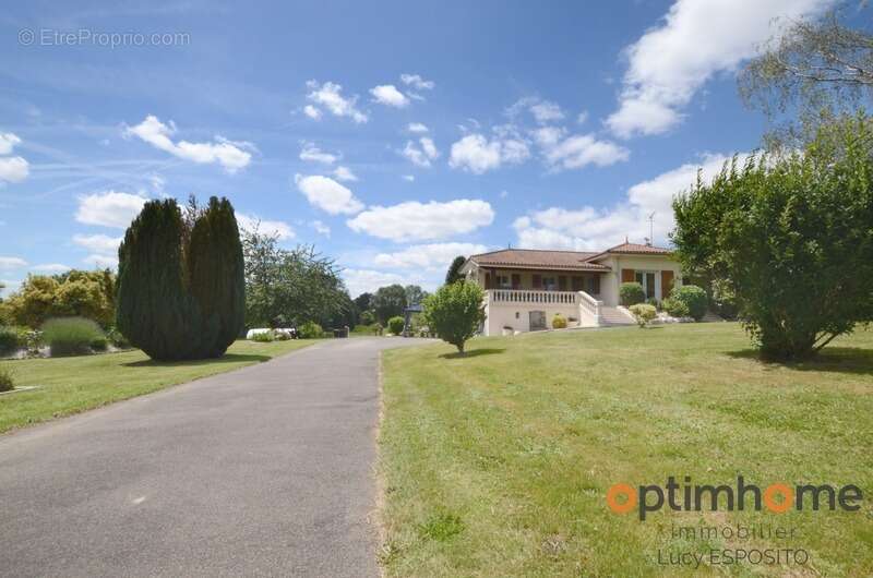  Propriété exceptionnelle avec étang privé sur plus de 1,7 hectare – Mazerolles, Charente  - photo 34