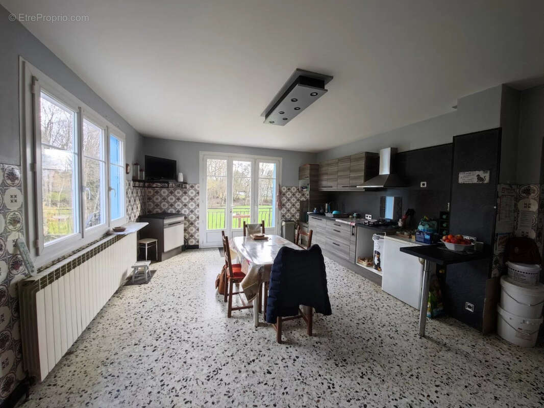 Maison à TAMNAY-EN-BAZOIS