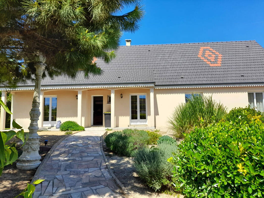 Maison à TERGNIER