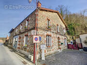 Appartement à VIENNE-LE-CHATEAU