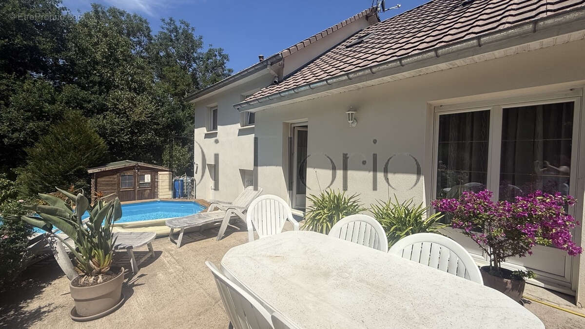 Saint-Dié-des-Vosges - Maison 140m2 quartier calme - photo 11