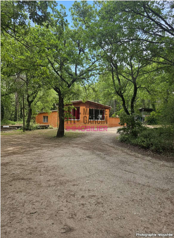 Maison 180 m² à Pernes-Les-Fontaines  - photo 2