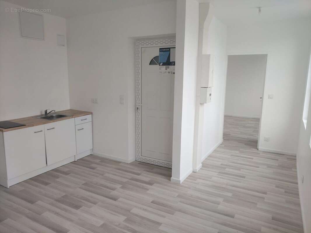 Appartement 50 m² à Caudebec-Les-Elbeuf  - photo 2