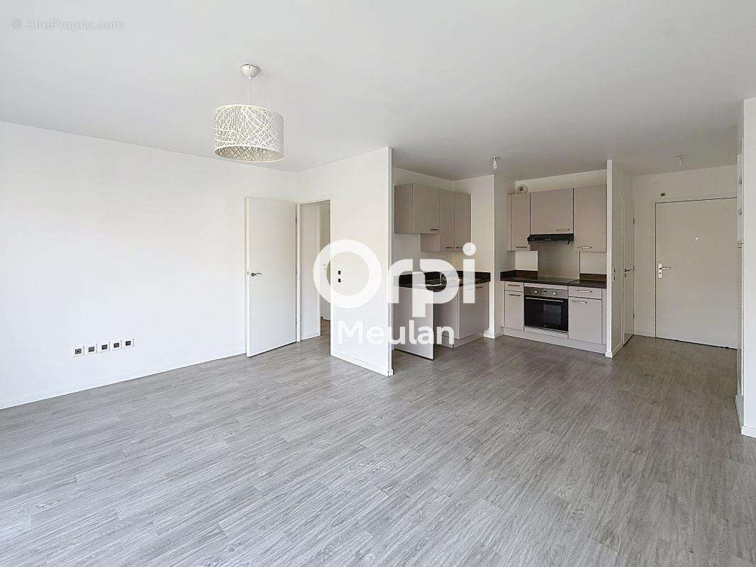 Appartement à HARDRICOURT