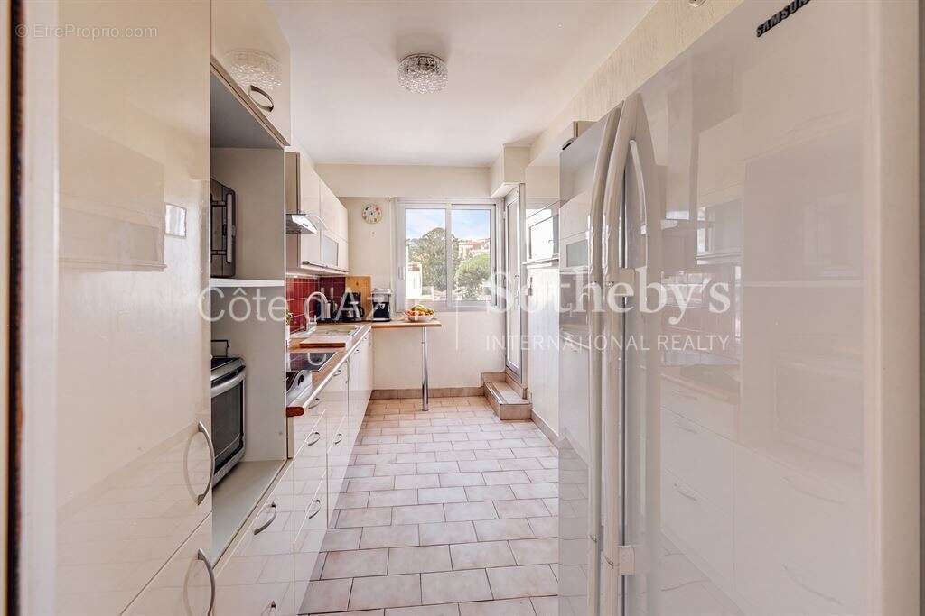 Cannes Basse Californie, appartement de 194 m² avec cinq chambres et 135 m² de terrasses - photo 7