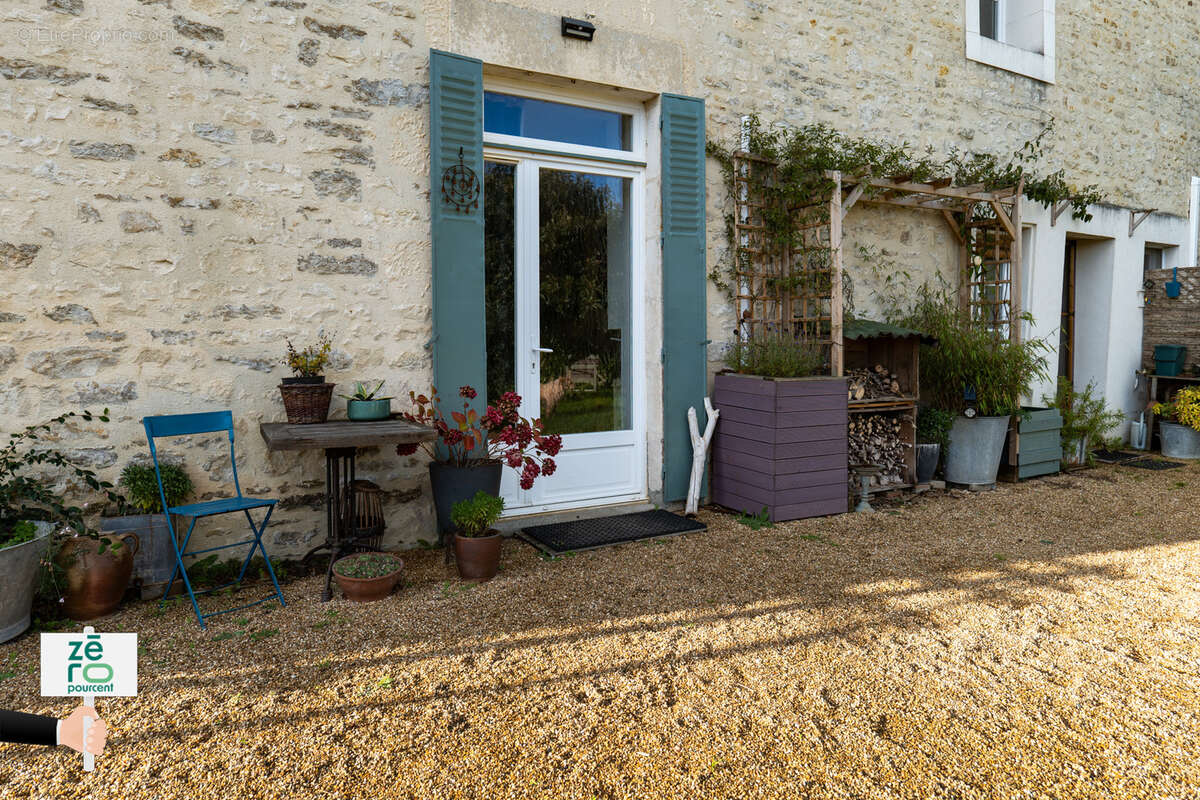 Maison à MARSAIS-SAINTE-RADEGONDE